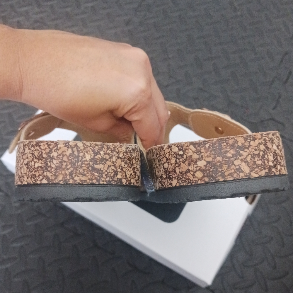 Forever Women Bling T strap Flat Comfy Sandals - Picture 8 of 11